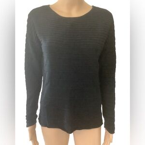 Aether Women’s Sweater size M women’s,